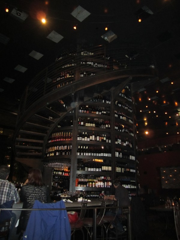 Purple Cafe and Wine Bar_2