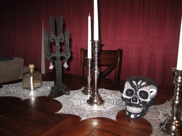 Halloween table decorations 2